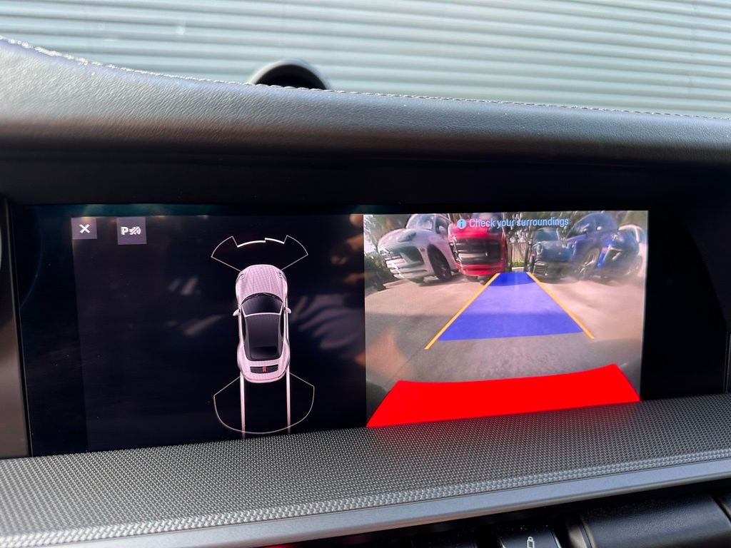 Thumbnail: 2020 Porsche 911 - 32