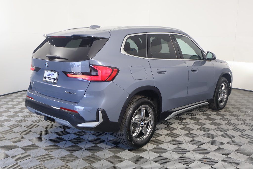 Thumbnail: 2025 BMW X1 - 2
