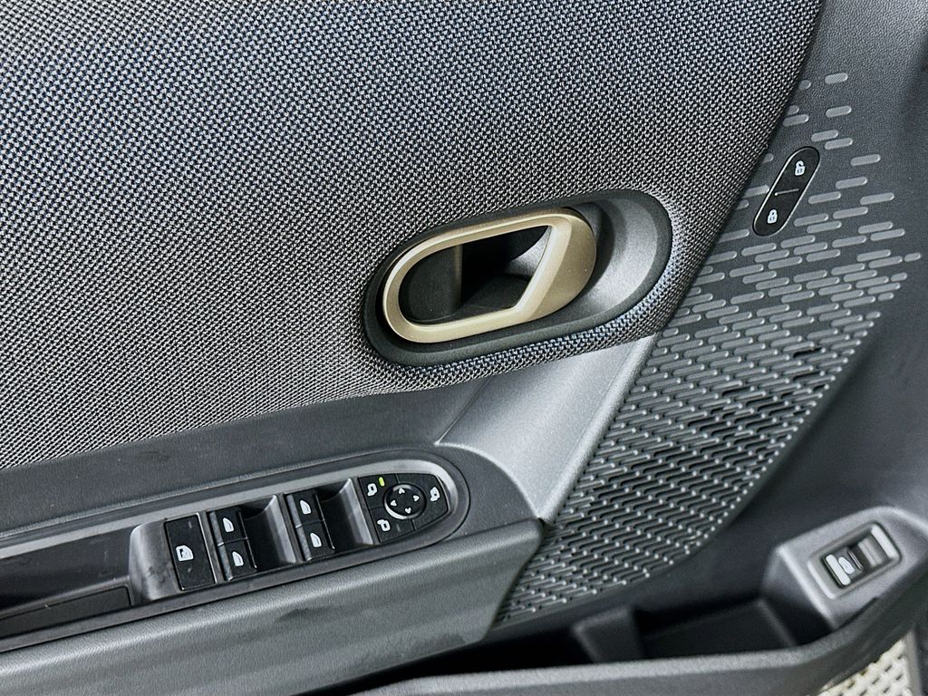 2025 MINI Cooper Hardtop S 19