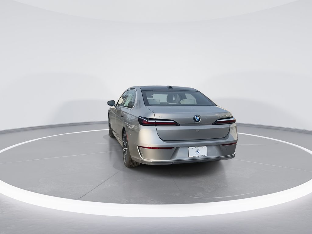 Thumbnail: 2026 BMW i7 - 7