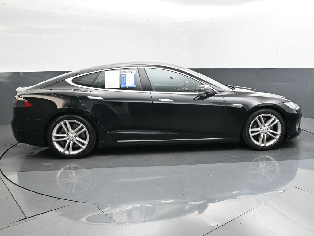 2015 Tesla Model S 85D