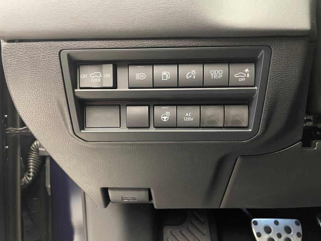 Thumbnail: 2025 Toyota Sequoia - 21