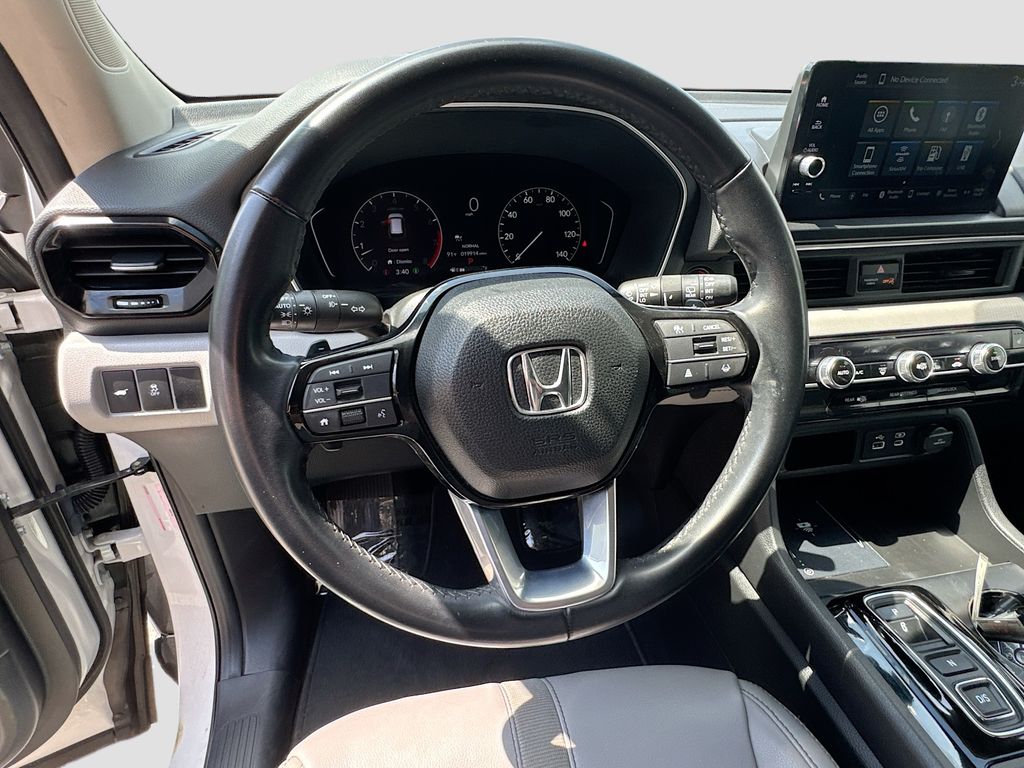 Used 2024 White Honda EX-L image 11