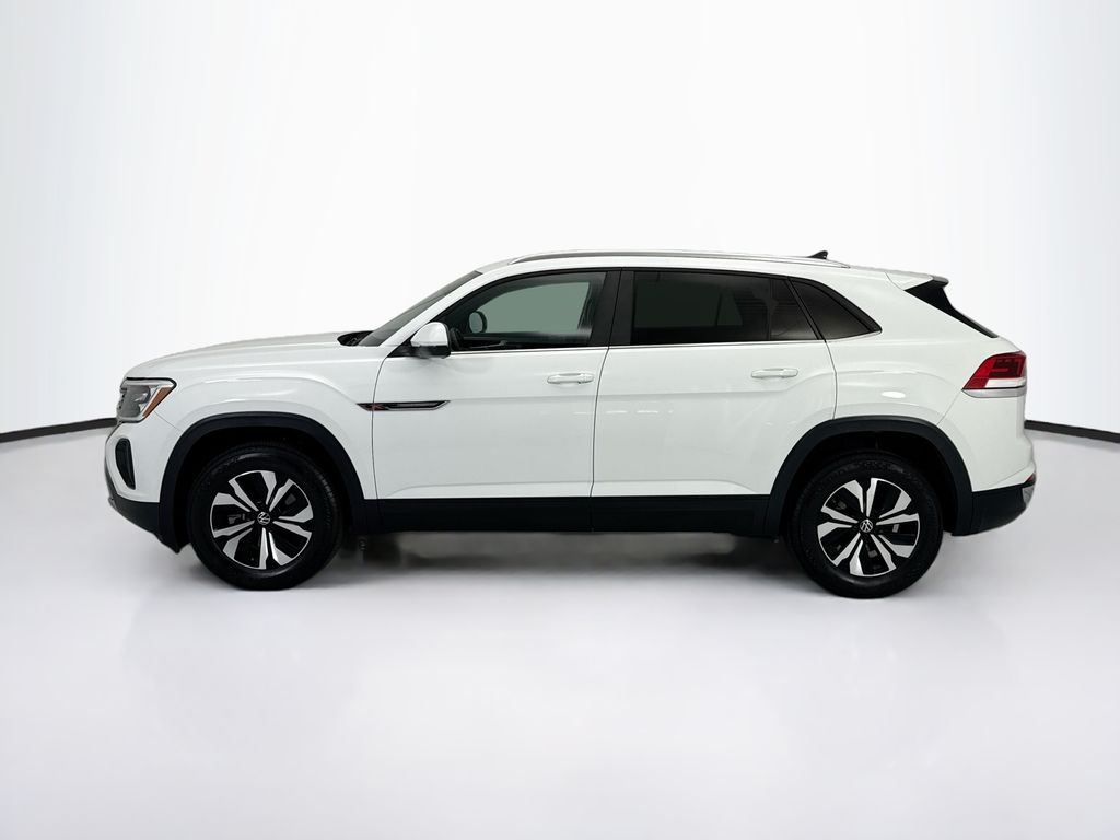 Used 2024 White Volkswagen 2.0T SE image 8