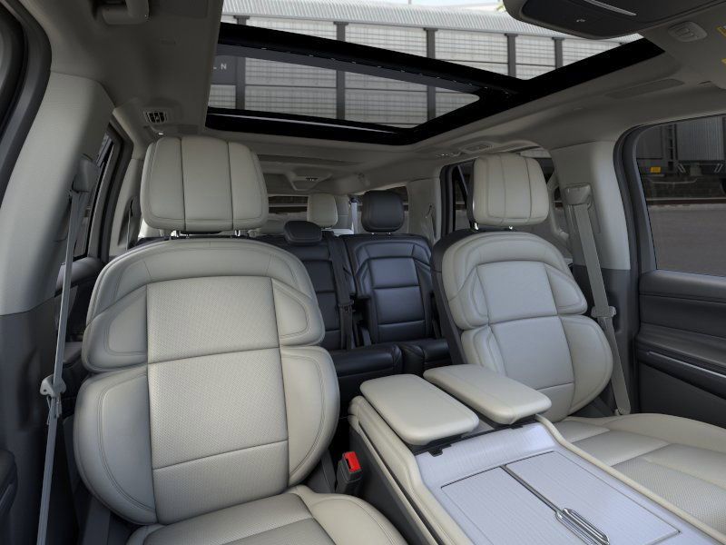2025 Lincoln Navigator Reserve 10