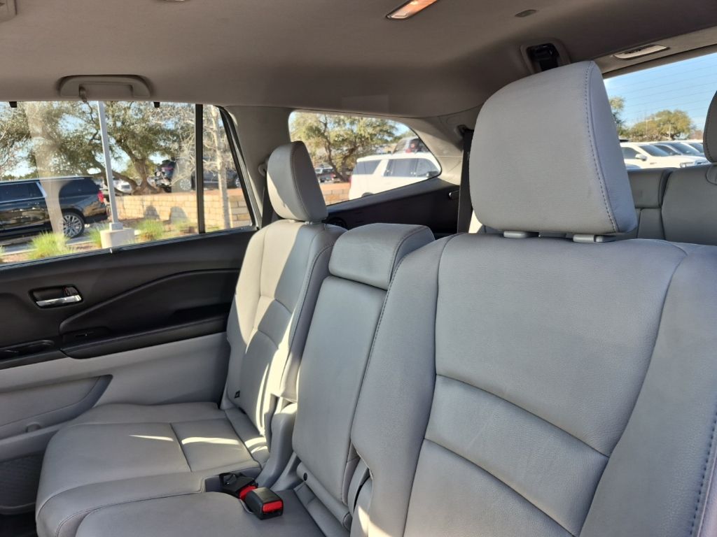 Used Car 2017 Honda Pilot  Ex-l For Sale Under $20,000 In Austin, Texas