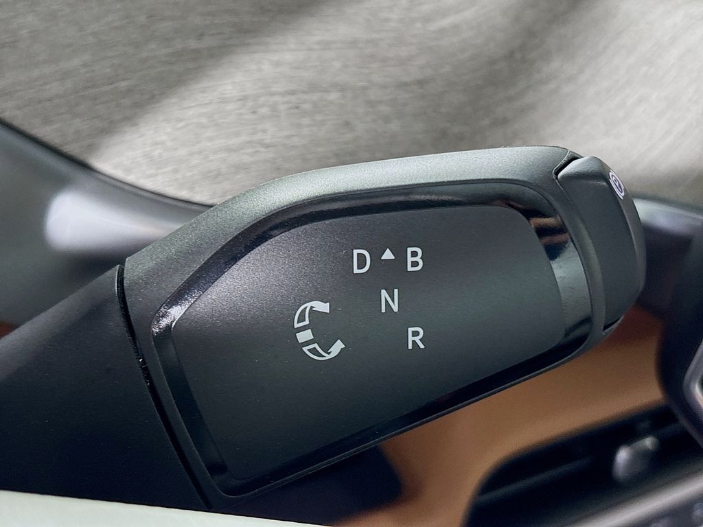 2025 Volkswagen ID. Buzz Pro S Plus