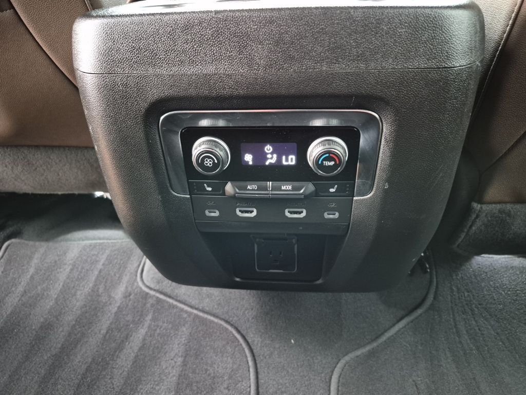 Used 2023 White Chevrolet High Country image 22