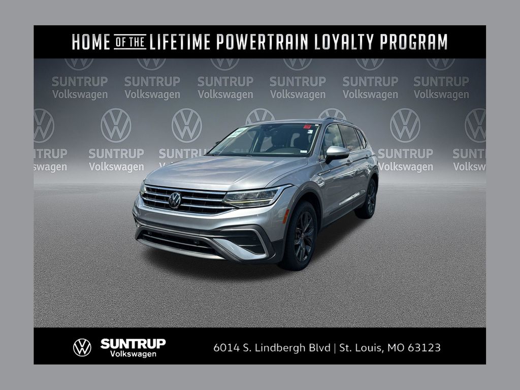 Silver Metallic 2022 Volkswagen Tiguan SUV / Crossover Front-Wheel Drive 8-Speed Automatic