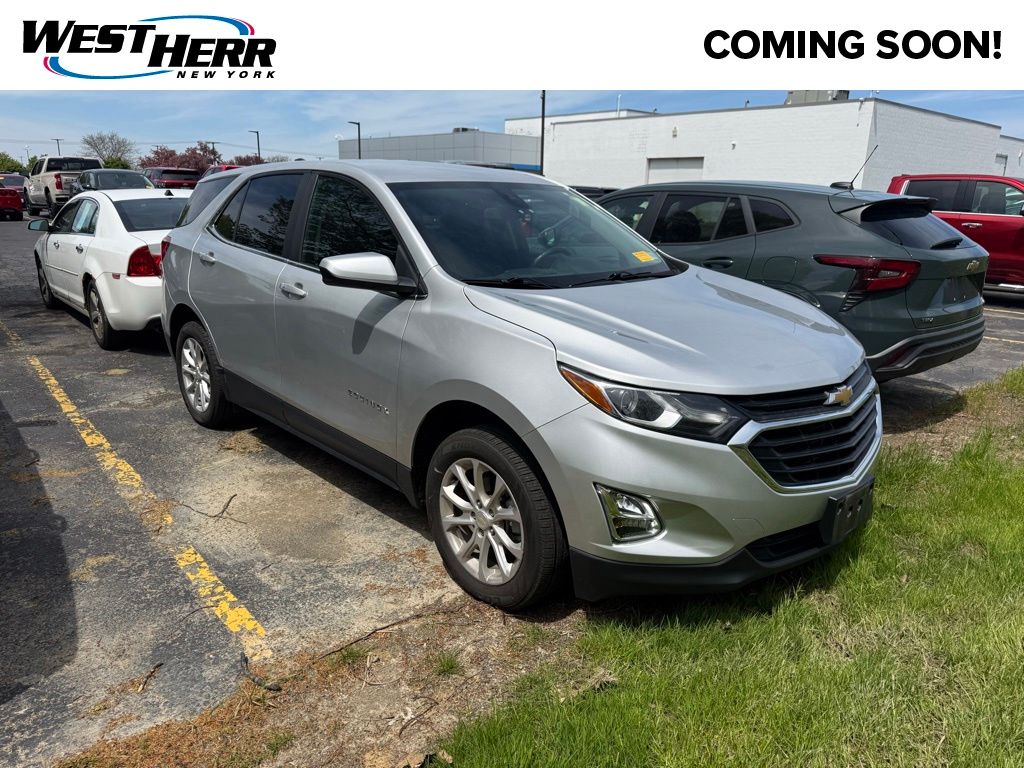 EQUINOX ソリッド Pre-Owned 2021 Chevrolet Equinox LT 4D Sport Utility in
