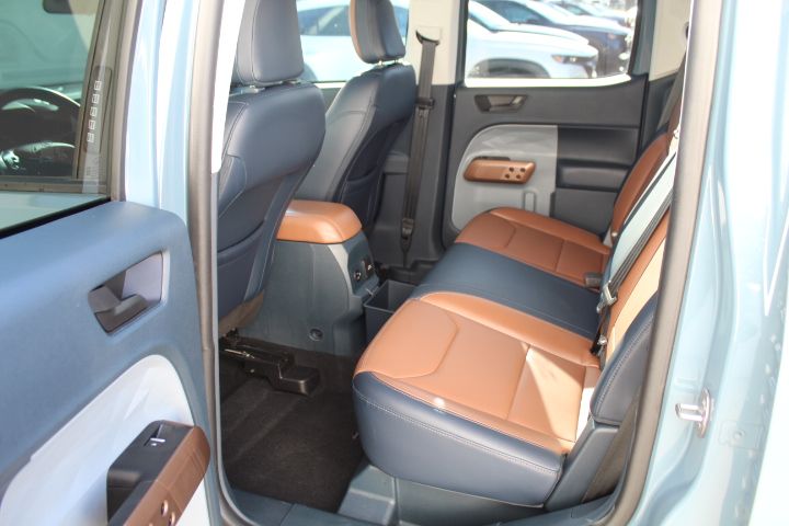 Used Car 2022 Ford Maverick  Lariat For Sale Under $30,000 In Georgetown, Texas