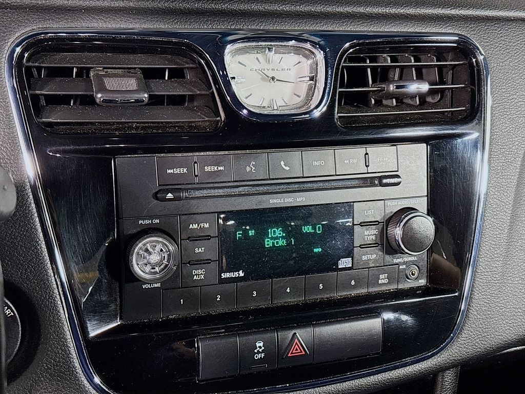 2011 Chrysler 200 Touring