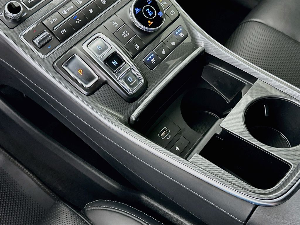 Thumbnail: 2023 Hyundai Santa Fe - 17