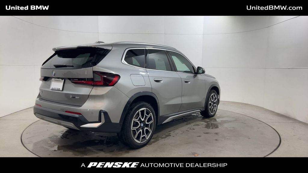 Thumbnail: 2025 BMW X1 - 8