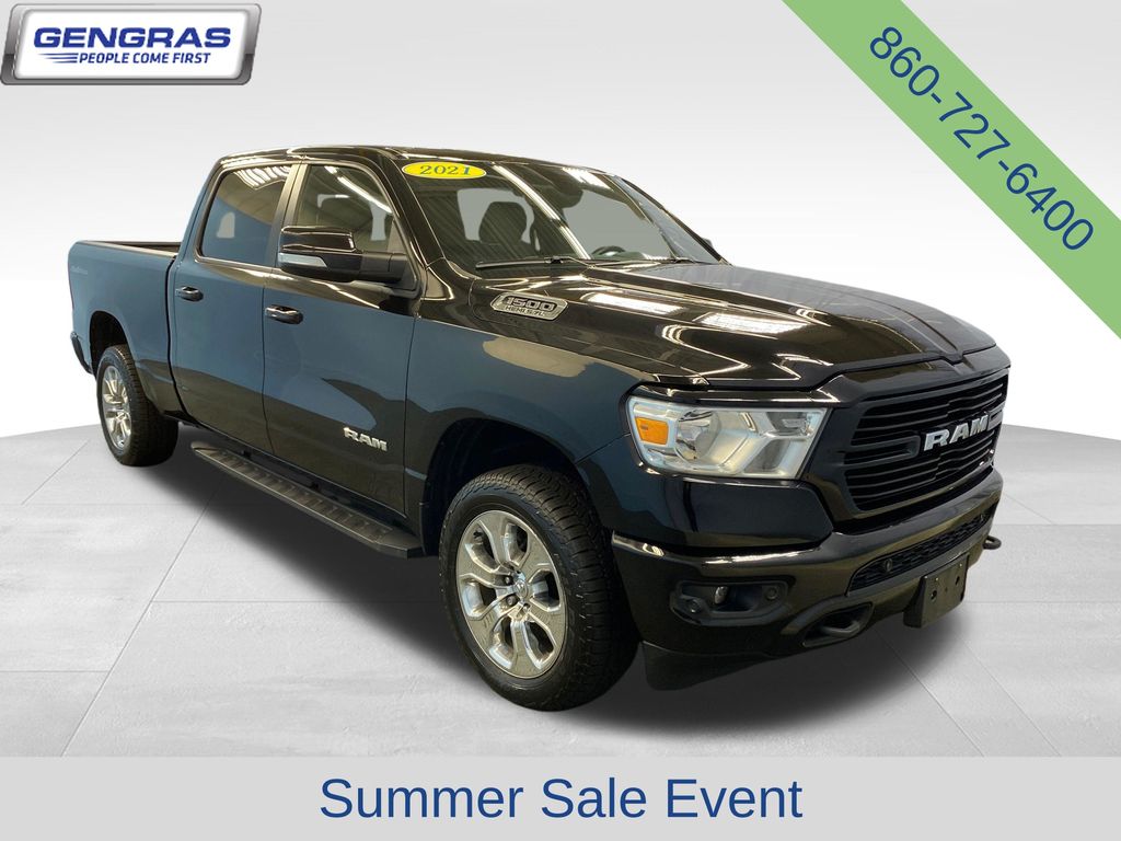 Diamond Black Crystal Pearlcoat 2021 RAM 1500 Pickup Truck Four-Wheel Drive 8-Speed Automatic