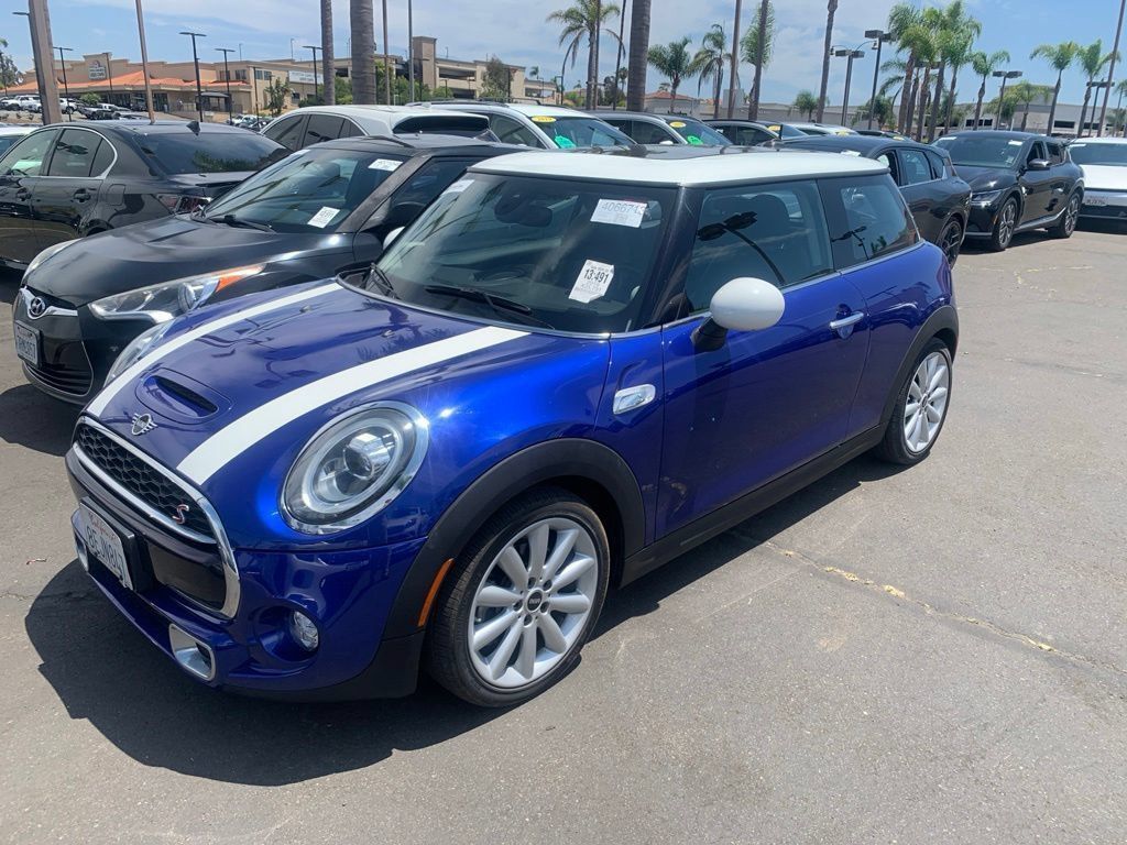 Blue Metallic 2019 MINI Cooper Hatchback Front-Wheel Drive 6-Speed Automatic