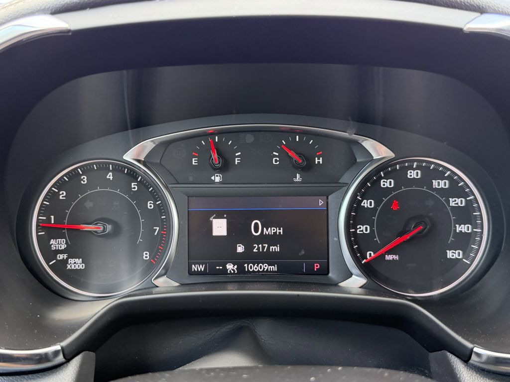 new 2025 Chevrolet Blazer car, priced at $33,991