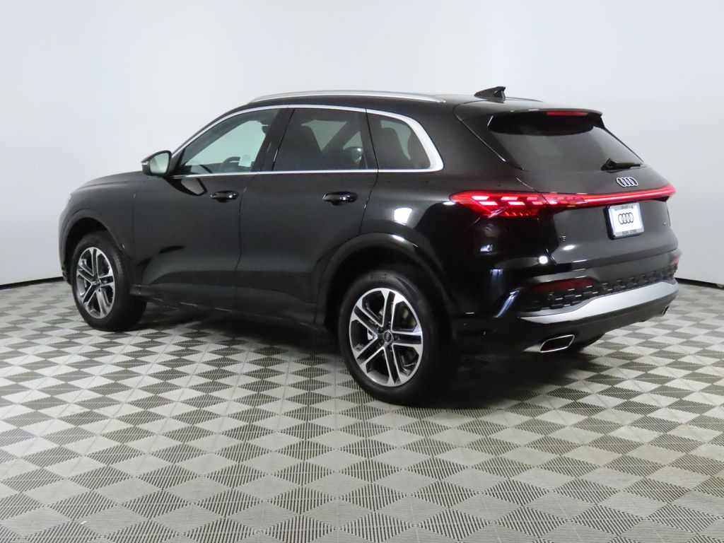 Thumbnail: 2026 Audi Q5 - 3