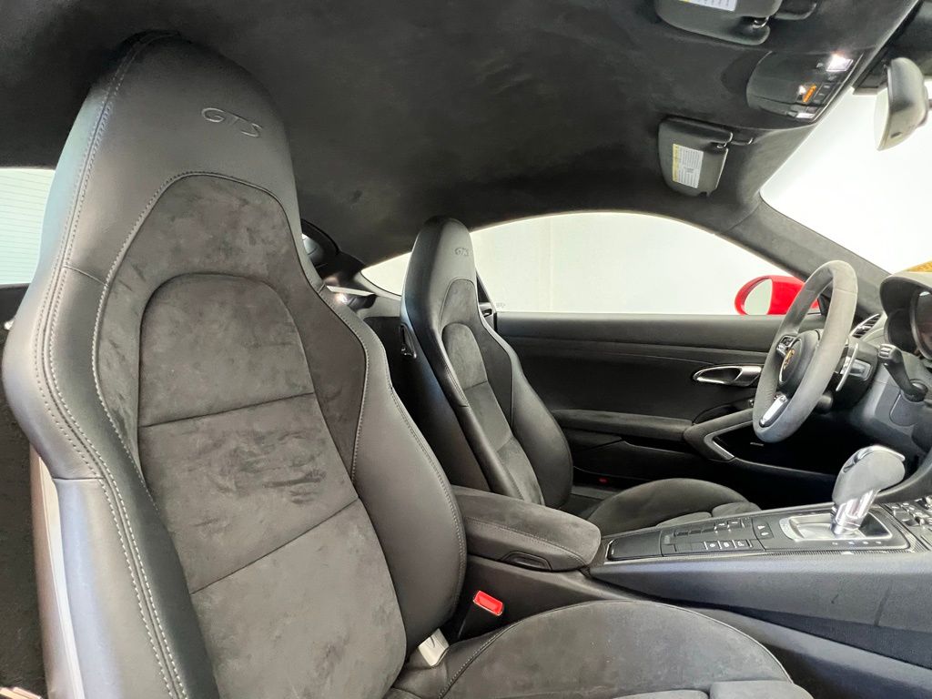 Thumbnail: 2018 Porsche 718 Cayman - 18