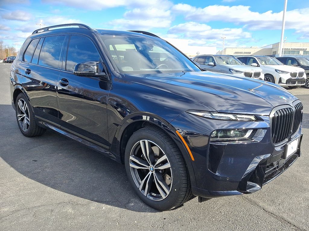 Thumbnail: 2024 BMW X7 - 3