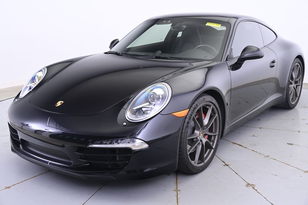 Thumbnail: 2013 Porsche 911 - 1