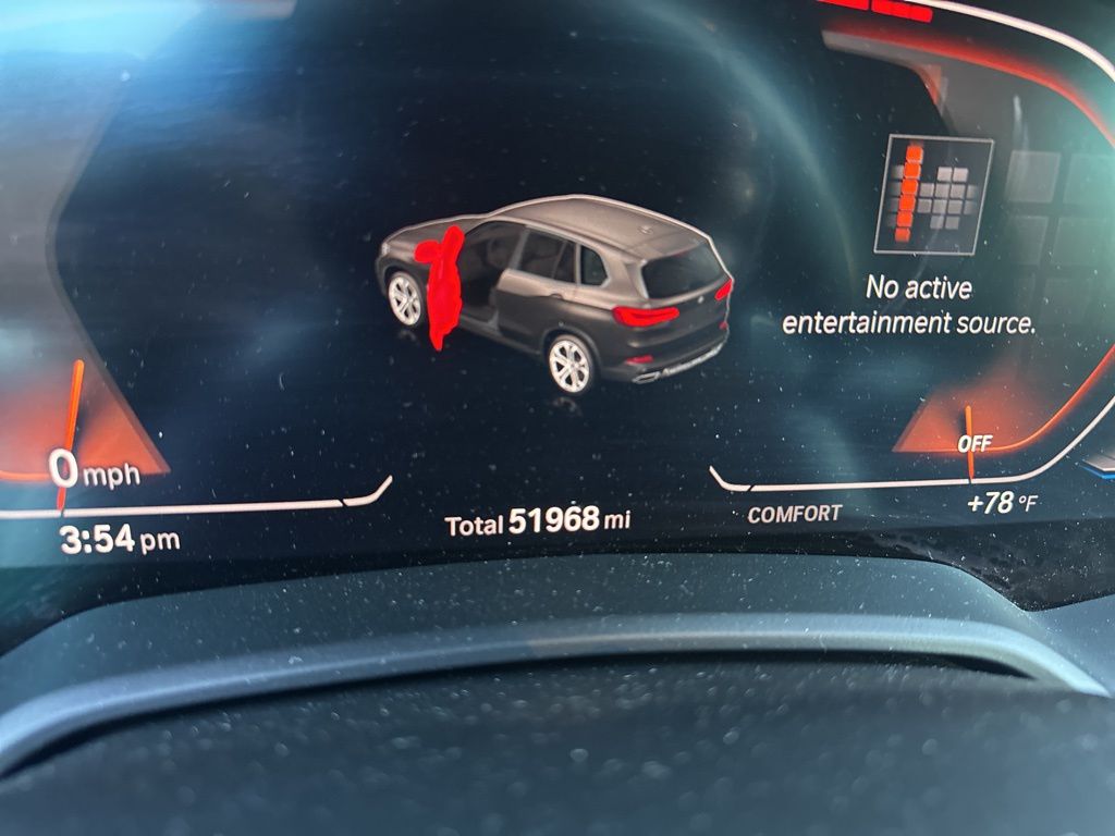 Thumbnail: 2020 BMW X5 - 5