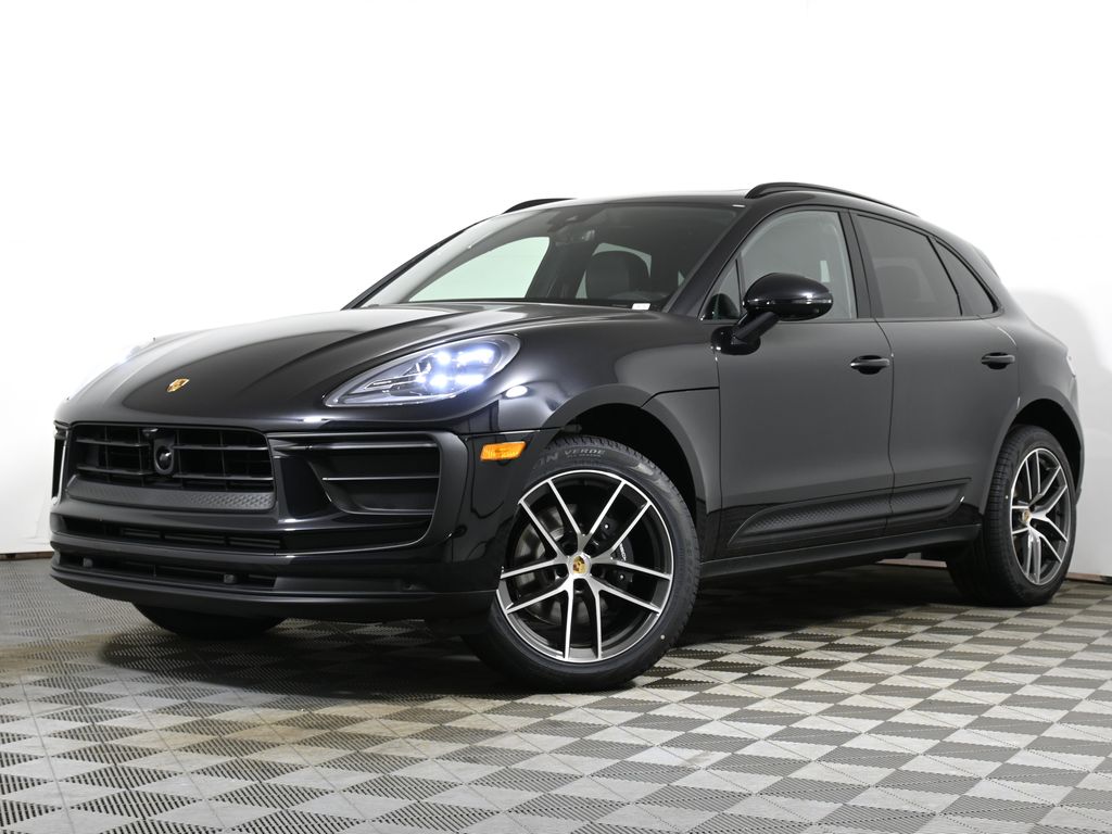 2024 Porsche Macan  -
                Warwick, RI