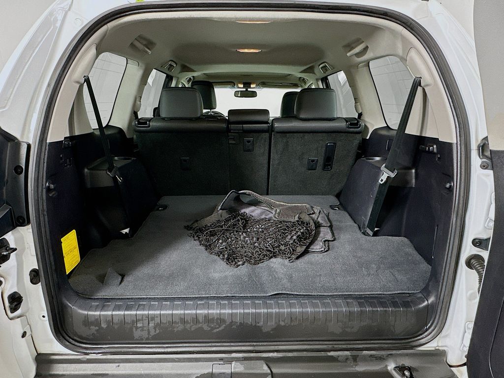 Thumbnail: 2014 Lexus GX - 26