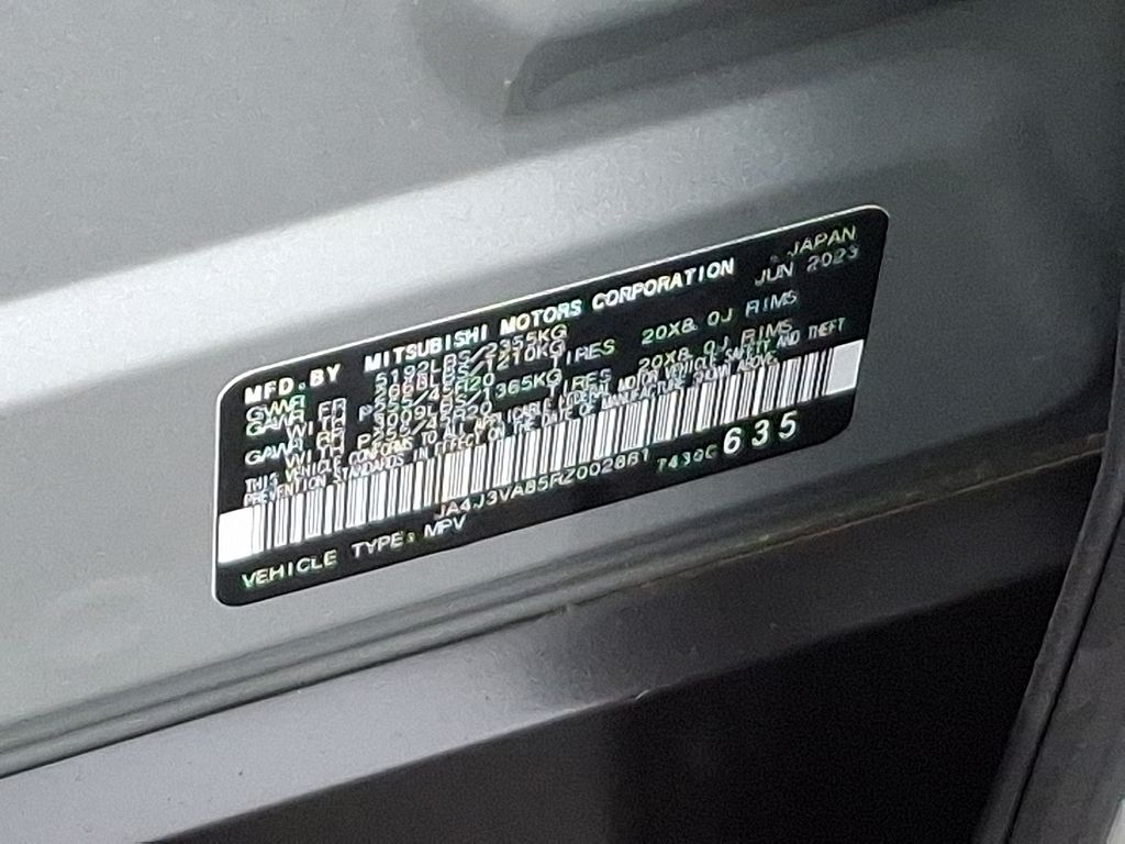 Thumbnail: 2024 Mitsubishi Outlander - 28