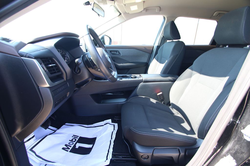 Used 2023 Nissan Rogue SUV