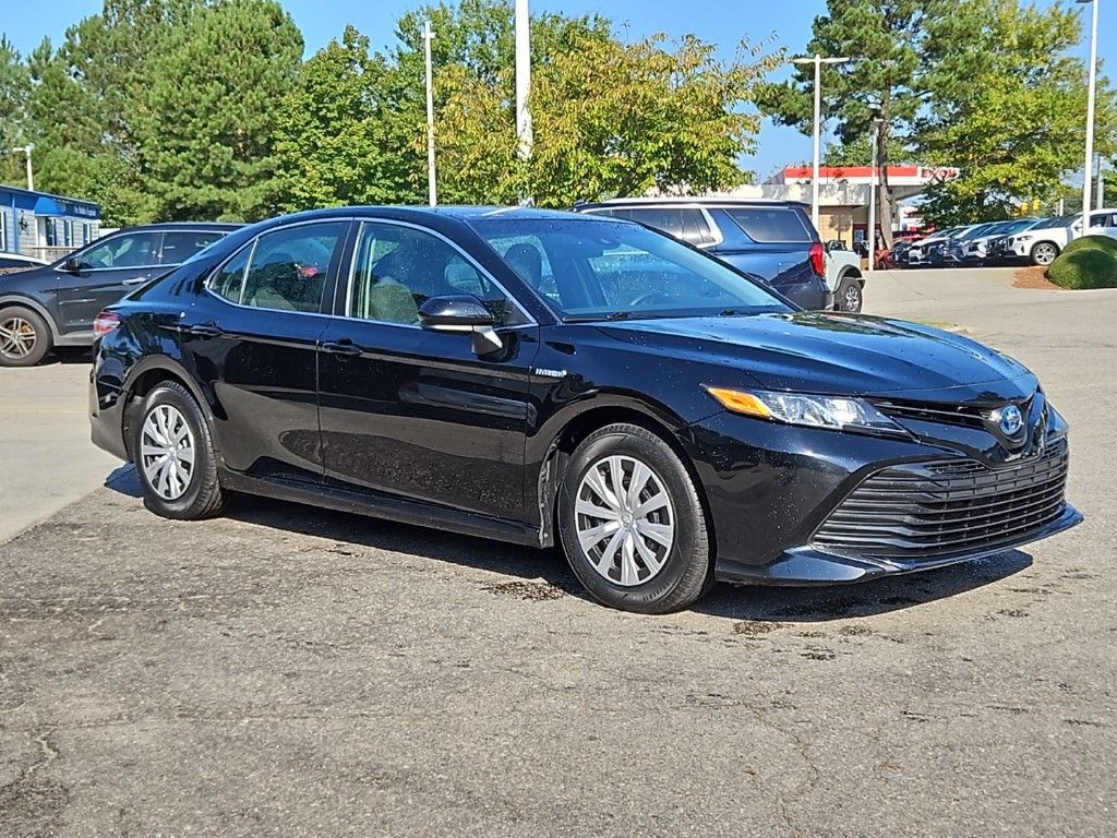 2020 Toyota Camry Hybrid LE 