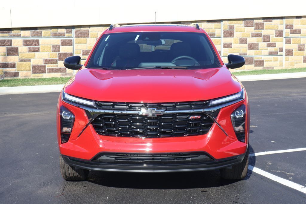 Thumbnail: 2026 Chevrolet Trax - 2