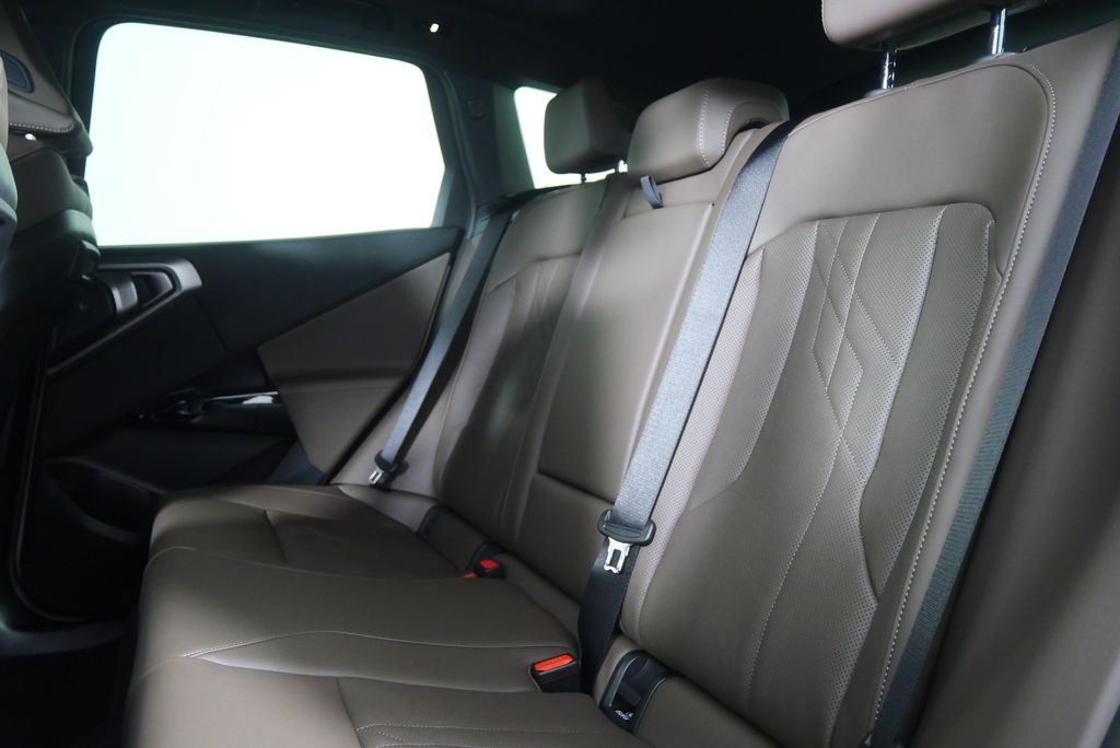 Thumbnail: 2026 BMW X3 - 15