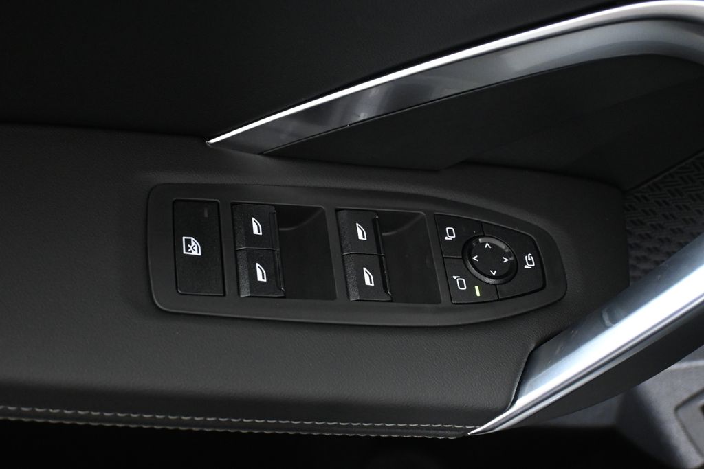 Thumbnail: 2026 BMW X2 - 30