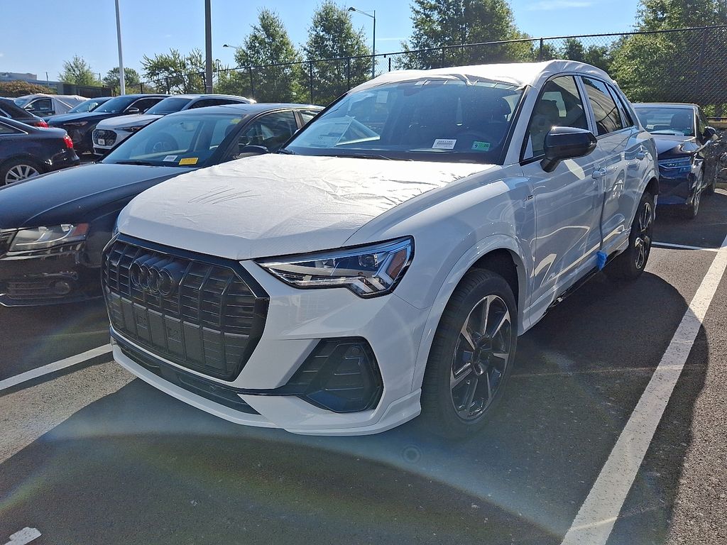 Thumbnail: 2025 Audi Q3 - 1