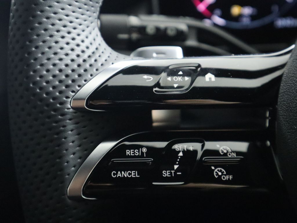 Thumbnail: 2026 Mercedes-Benz GLC - 12