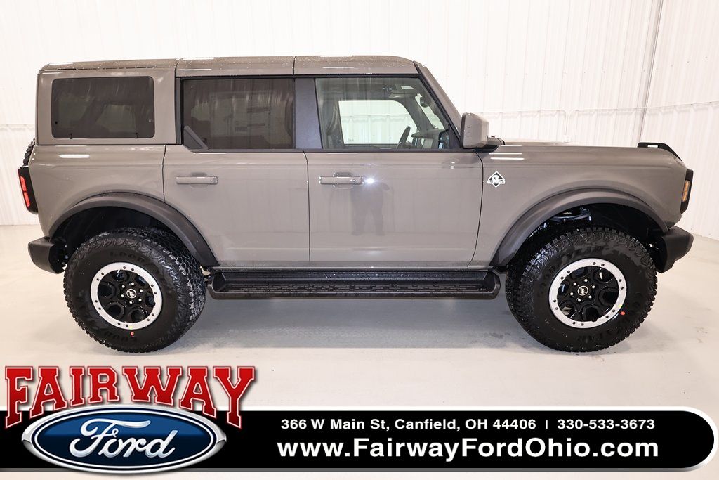 Marsh Gray 2025 Ford Bronco Outer Banks 4-Door 4WD SUV / Crossover Four-Wheel Drive Automatic