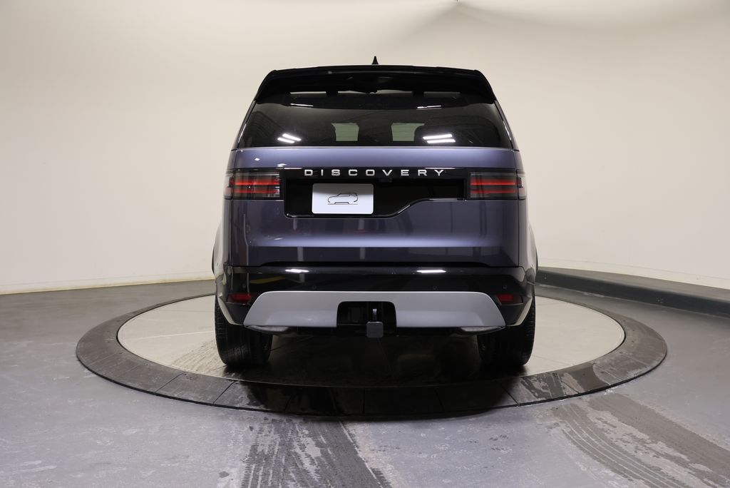Thumbnail: 2026 Land Rover Discovery - 4