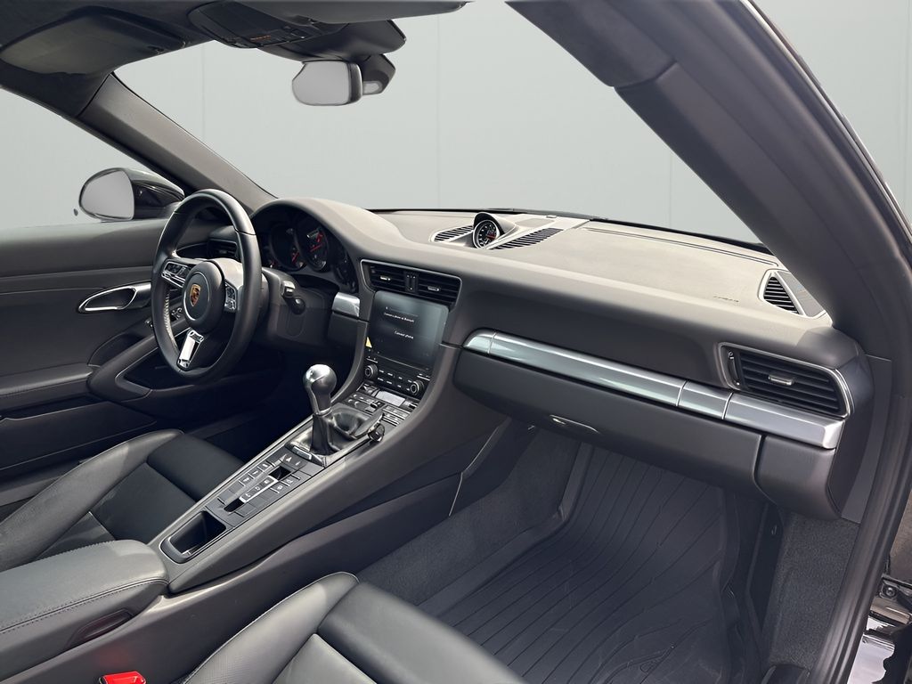 Used 2018 Black Porsche Carrera image 13