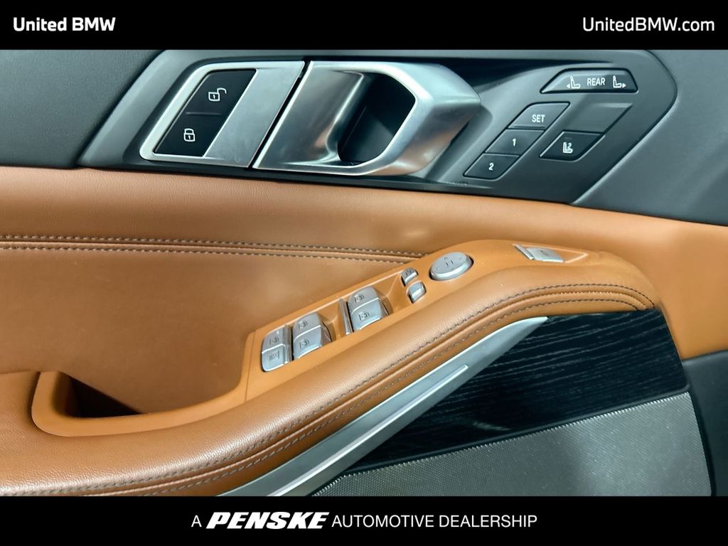 2023 BMW X7 M60i 11