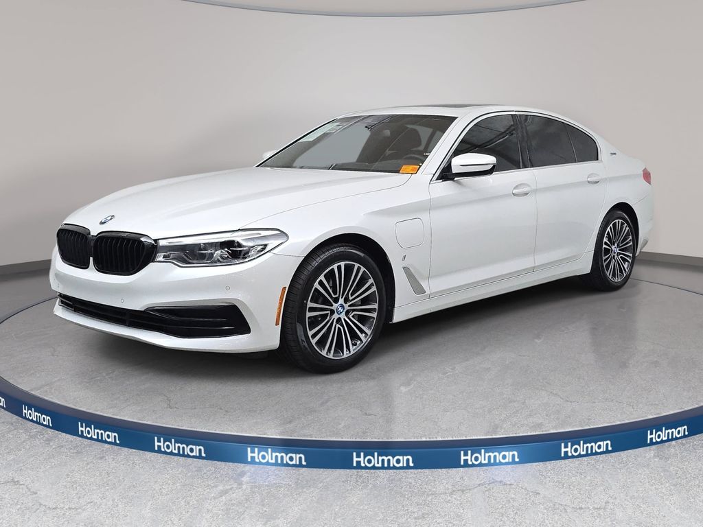 White Metallic 2019 BMW 5 Series Sedan All-Wheel Drive 8-Speed Automatic