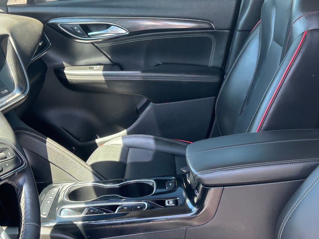 Used Car 2022 Buick Envision  Essence For Sale Under $30,000 In Austin, Texas