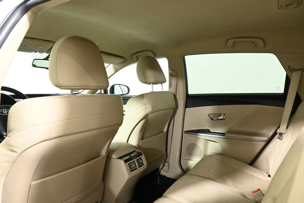 2009 Toyota Venza Base 27