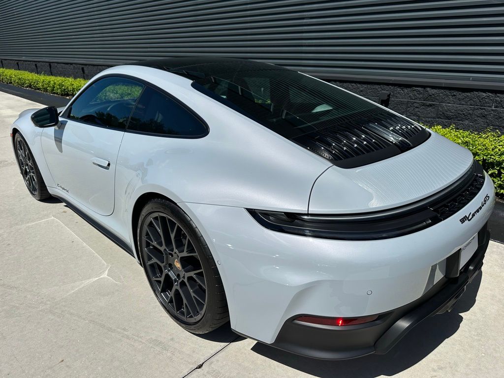 Thumbnail: 2025 Porsche 911 - 3