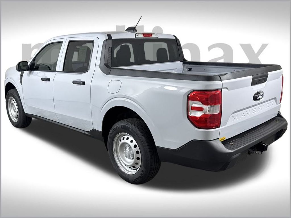 2025 Ford Maverick XL photo 2