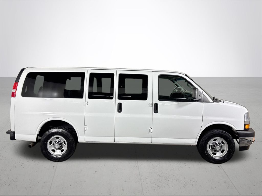 2018 Chevrolet Express 3500 LT