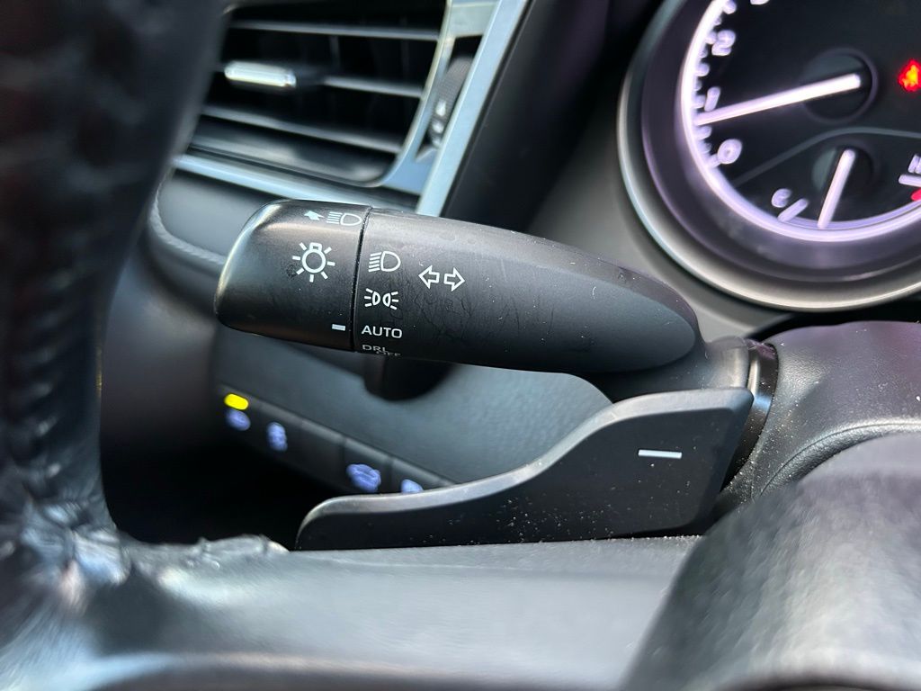 Thumbnail: 2023 Toyota Camry - 22