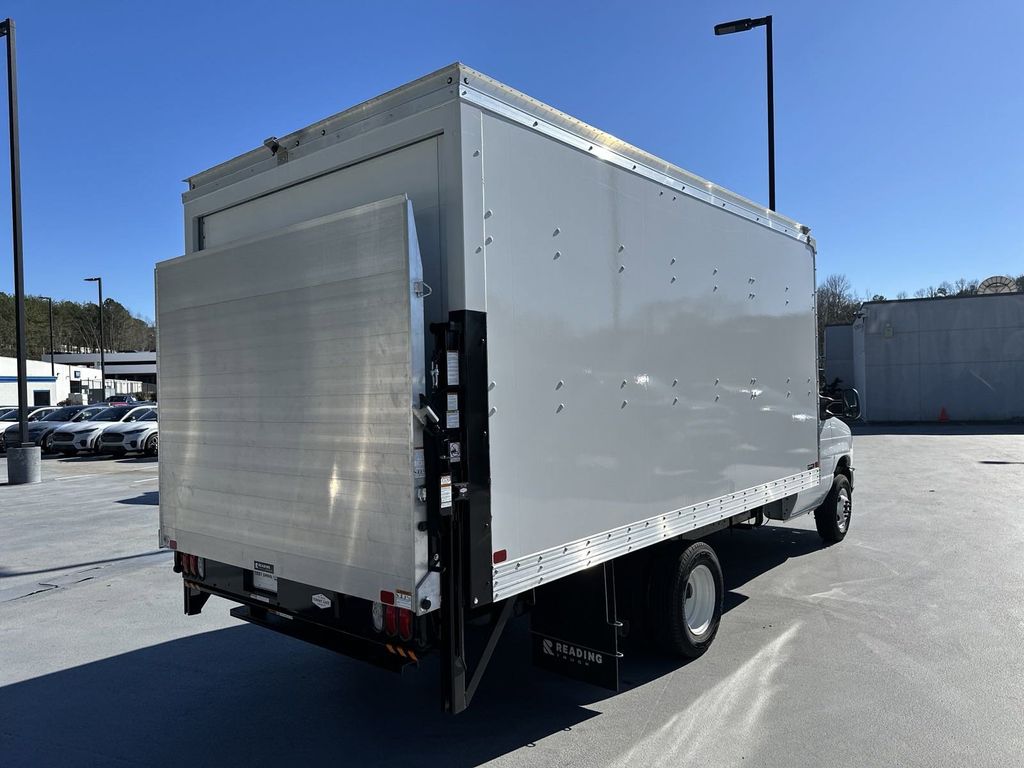 2024 Ford E-450SD Base 7