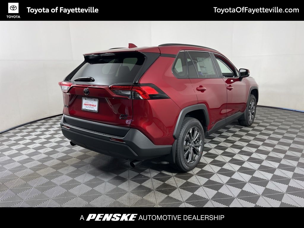 2025 Toyota RAV4 XLE Premium 5