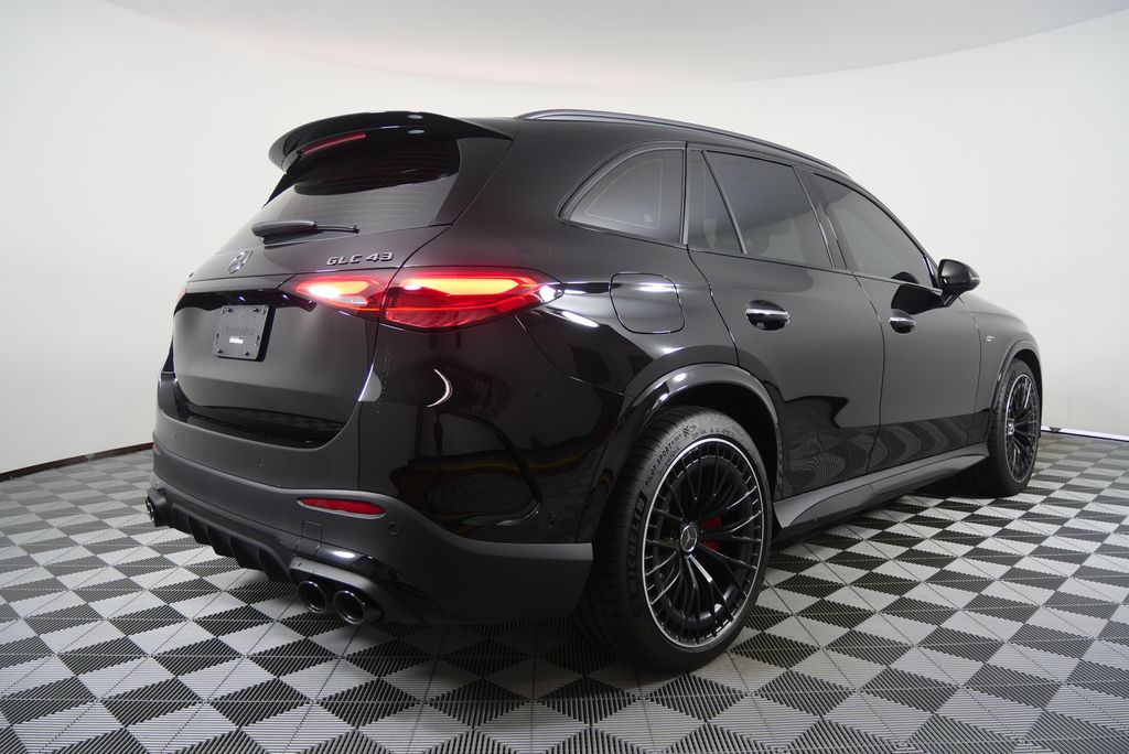 Thumbnail: 2026 Mercedes-Benz GLC - 3